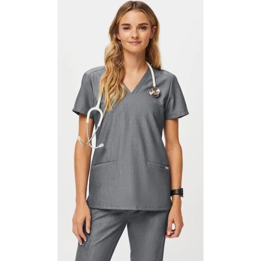 FIGS Technical Collection Casma FW1100 Charcoal Graphite Gray Scrub Top Small